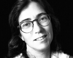 Isabel Neto is a PhD candidate at Lisbon University, Technical Institute. Her work focused on social robotics and how can robots be used to foster inclusion in mixed-visual abilities classrooms. In her research, she combines accessibility, HCI and HRI, practising inclusive design, and co-design with mixed-visual abilities children for novel human-robot interactions.